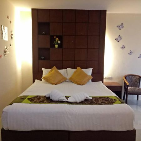 7 Sky Residency Hotel Patong Kültér fotó