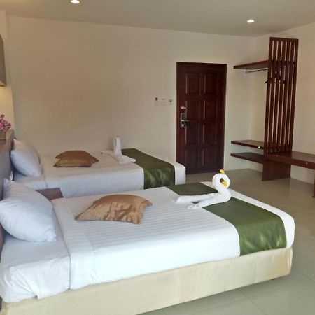 7 Sky Residency Hotel Patong Kültér fotó
