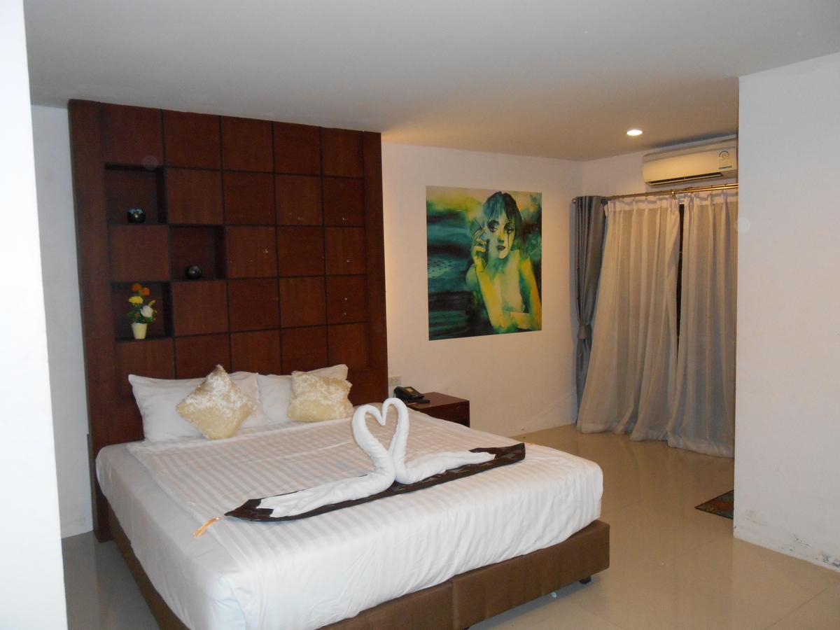 7 Sky Residency Hotel Patong Kültér fotó