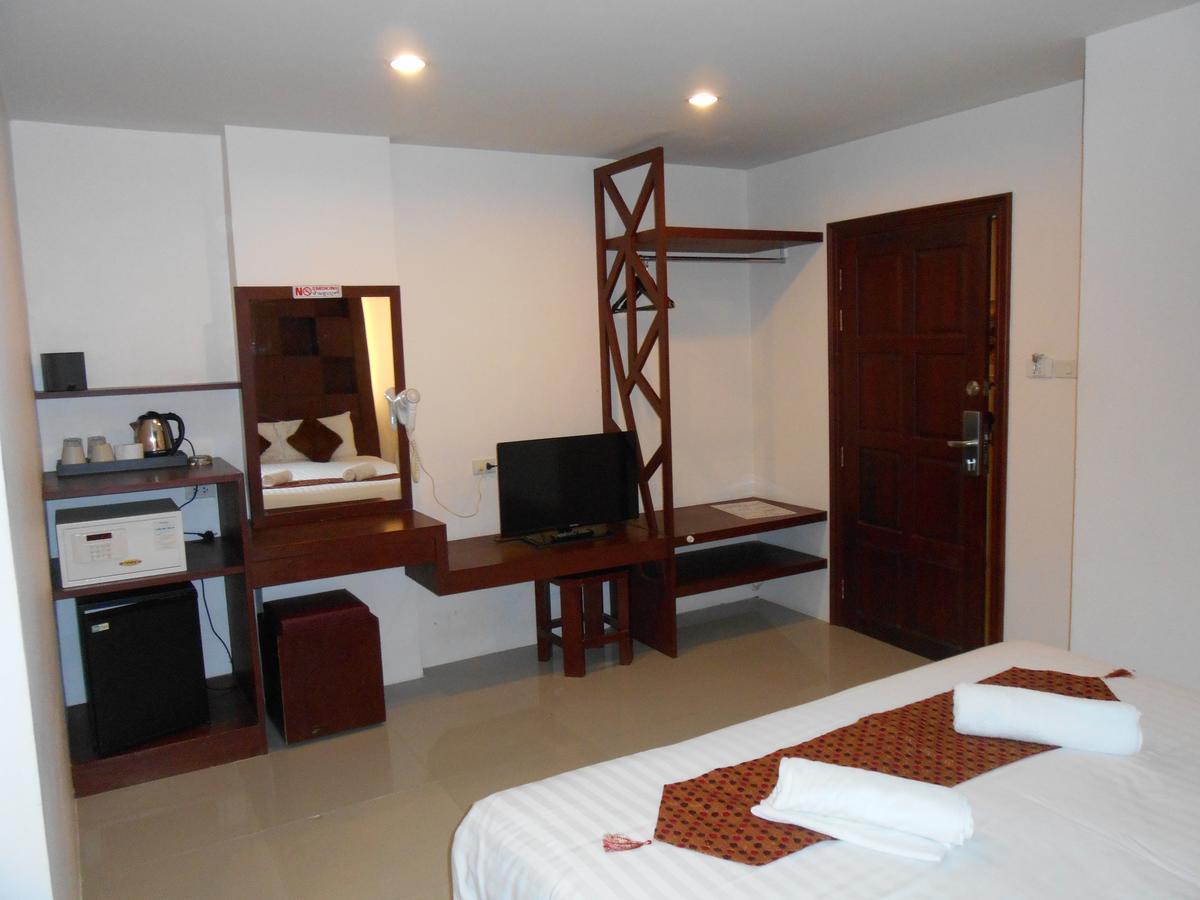 7 Sky Residency Hotel Patong Kültér fotó