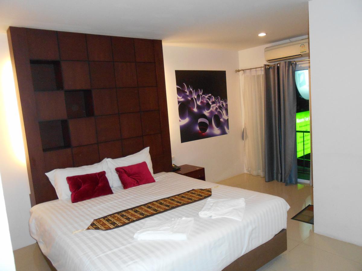 7 Sky Residency Hotel Patong Kültér fotó