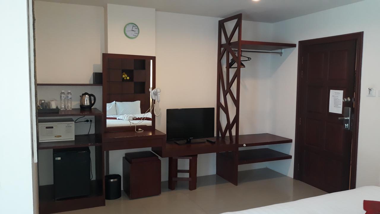 7 Sky Residency Hotel Patong Kültér fotó