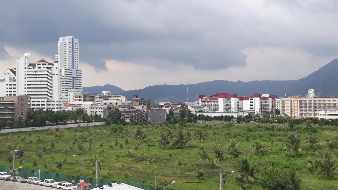 7 Sky Residency Hotel Patong Kültér fotó