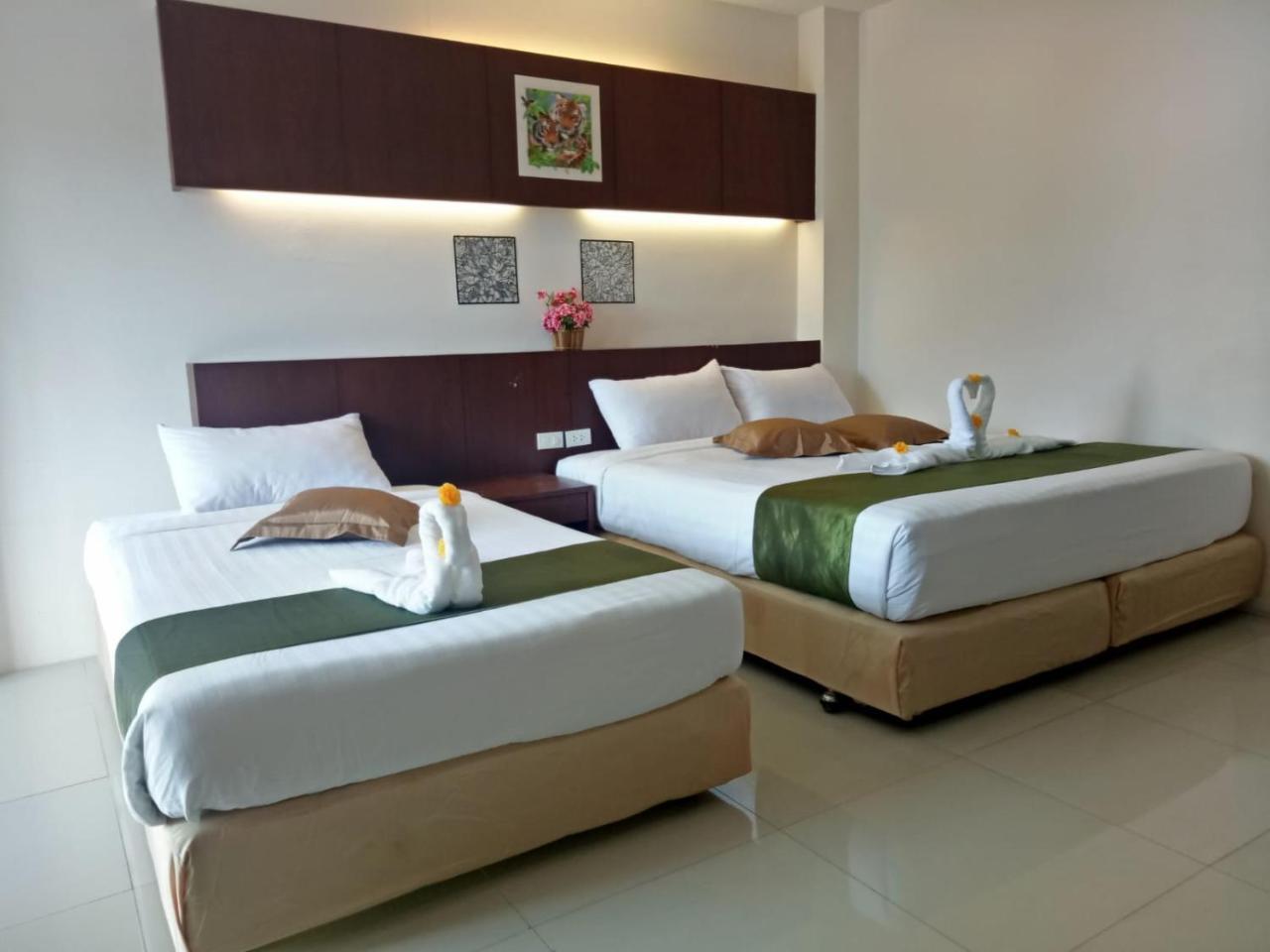 7 Sky Residency Hotel Patong Kültér fotó