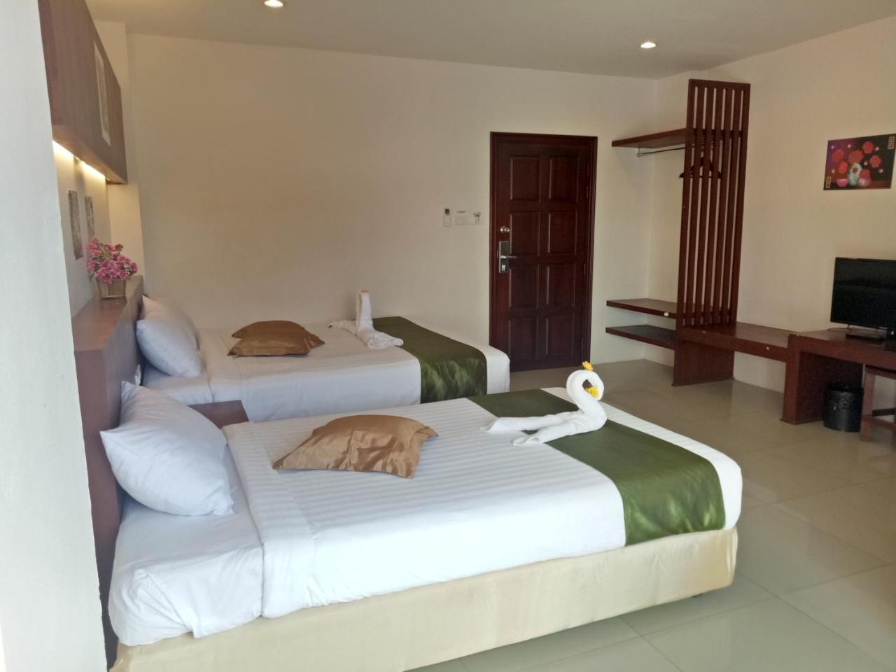 7 Sky Residency Hotel Patong Kültér fotó