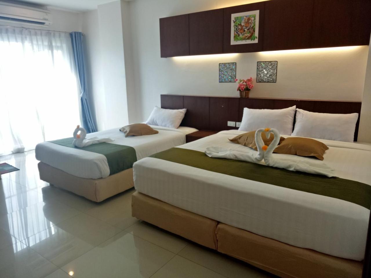 7 Sky Residency Hotel Patong Kültér fotó
