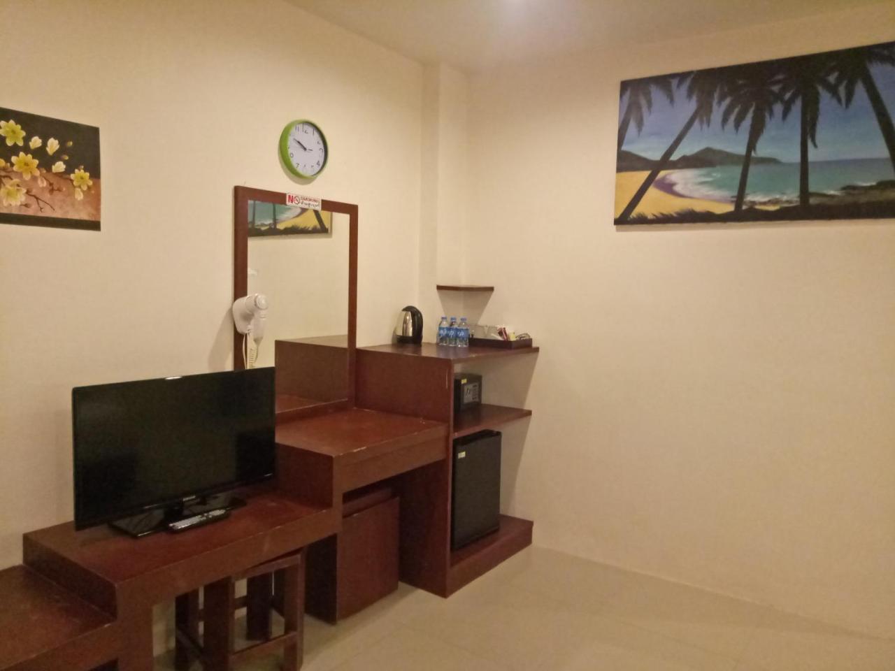 7 Sky Residency Hotel Patong Kültér fotó